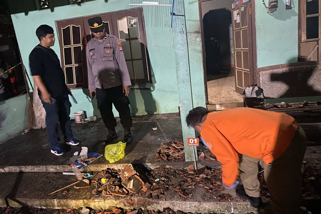 Lokasi meledaknya mercon yang sedang diracik di Kapanewon Pandak, Kabupaten Bantul, Senin (11/3/2024). Foto: Polres Bantul