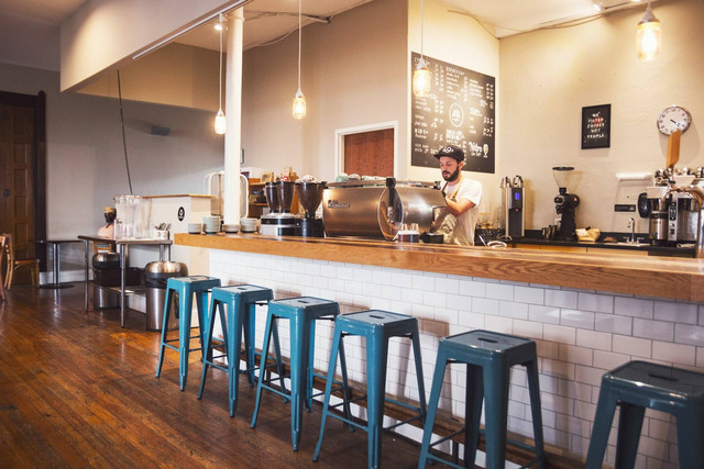 Cafe Hidden Gem di Bandung. Foto hanya ilustrasi, bukan tempat sebenarnya. Sumber: Unsplash/Matt Hoffman