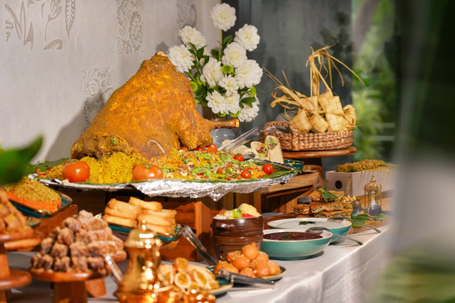 Padma Hotel Semarang persembahkan Buffet Pesta Makan Ramadan mulai dari tanggal 12 Maret hingga 6 April 2024 Foto: Padma Hotel Semarang
