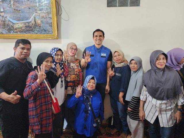 Demokrat berhasil meraih satu kursi di DPR RI dari Dapil Jabar I. Caleg yang akan melenggang ke Senayan dari Dapil tersebut adalah Fathi dengan perolehan sebanyak 39.048 suara. Foto: Tomi Indra