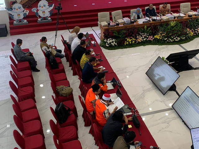 Suasana rapat pleno terbuka rekapitulasi tingkat nasional di Ruang Sidang lantai 2 Kantor KPU RI, Jakarta, Selasa (12/3/2024). Foto: Luthfi Humam/kumparan