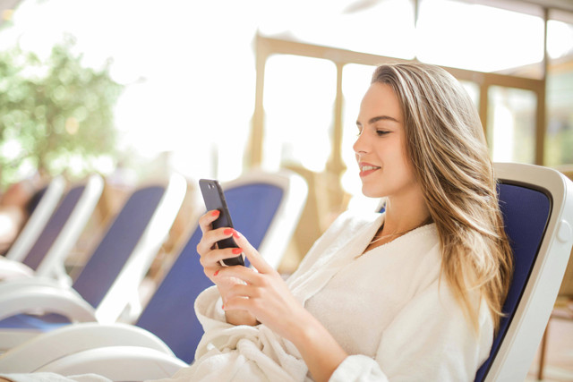 Cek Jaringan merupakan fitur yang telah disediakan oleh by.U yang dapat memungkinkan para pengguna unutk mengecek stabilitas sinyal dan lain sebagainya. Foto: Pexels.com