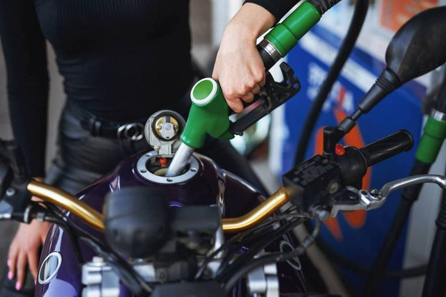 Ilustrasi Pertalite. Foto: Shutterstock