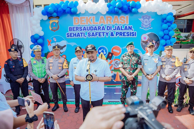 Gubernur Sumut Bobby Nasution Bobby Nasution di Polda Sumut. Foto: Pemko Medan
