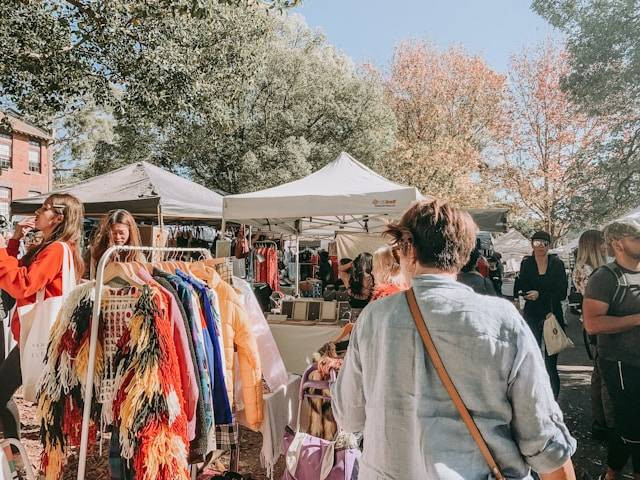 Bazar Ramadan 2024 di Bandung. Foto hanya ilustrasi. Sumber foto: Unsplash/Kate