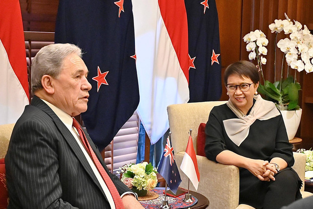 Menlu Retno Marsudi menggelar pertemuan bilateral dengan Menlu New Zealand Winston Peters di Kantor Kemlu, Jakarta, Kamis (14/3/2024). Foto: Dok. Istimewa