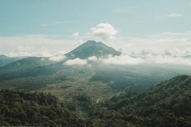 Rekomendasi Tempat Healing di Kintamani. Foto hanya ilustrasi bukan tempat sebenarnya. Sumber foto: Unsplash.com/Aditya Putra