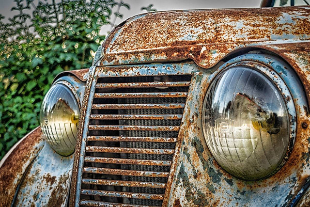 Ilustrasi korosi pada mobil. Foto: Pexels