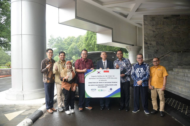 Kuatkan Kapasitas Penelitian, IPB University Terima Hyundai Staria dari KOICA