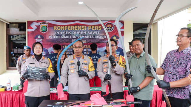 Konpers kasus tawuran antar-geng di Klender. Foto: Dok. Humas Polres Jakarta Timur
