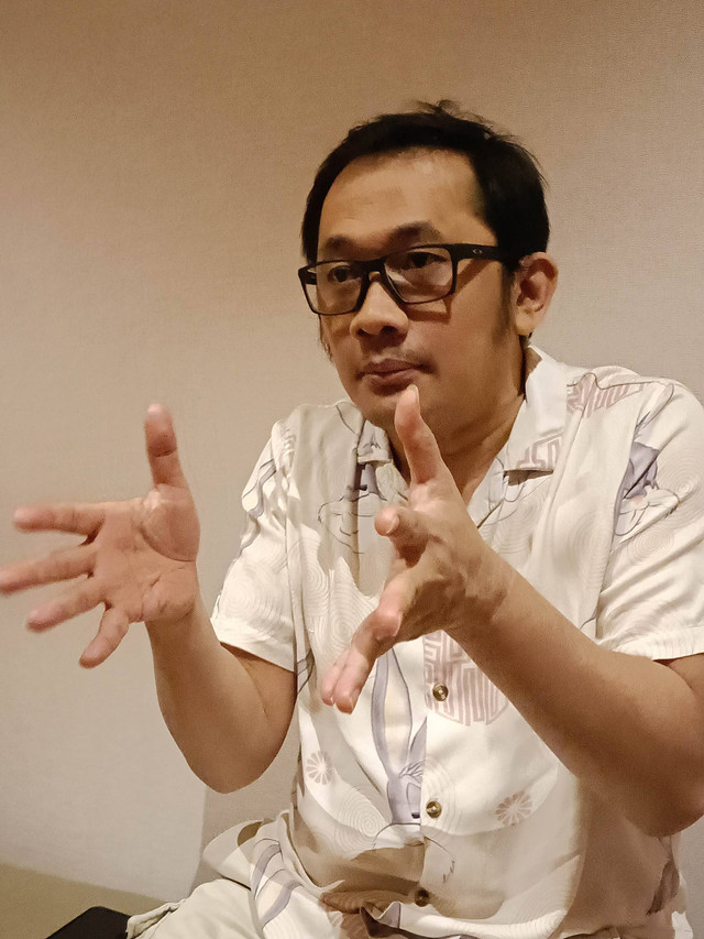 Hanung Bramantyo dalam special screening Tuhan Izinkan Aku Berdosa, Blok M Square, Sabtu (16/3). Foto: Giovanni/kumparan