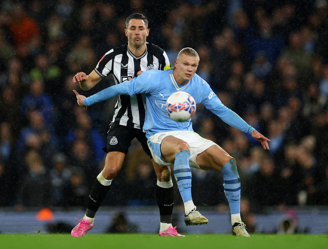 Pertandingan Piala FA antara Manchester City vs Newcastle United, Minggu (17/3) dini hari WIB. Foto: Lee Smith/REUTERS