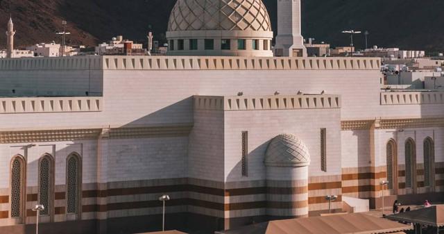 Masjid Al Irsyad Bandung. Foto hanyalah ilustrasi bukan tempat sebenarnya. Sumber: Unsplash/said alamri