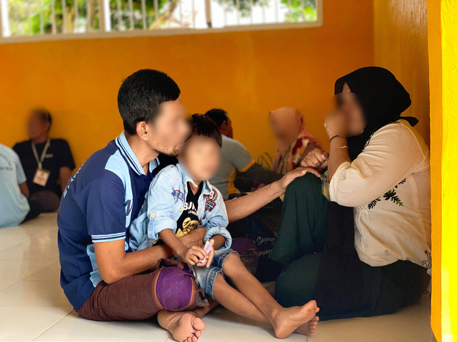 Suasana Haru Warga Binaan Bertemu dengan keluarga