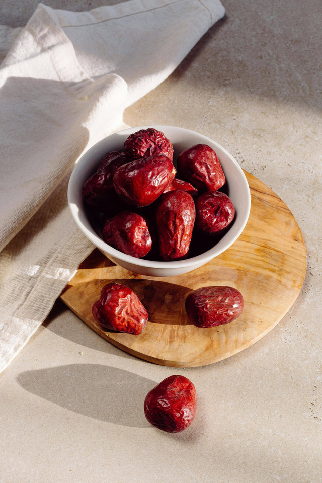 Kurma untuk Berbuka Puasa (sumber: pexels.com/antoni shkraba)