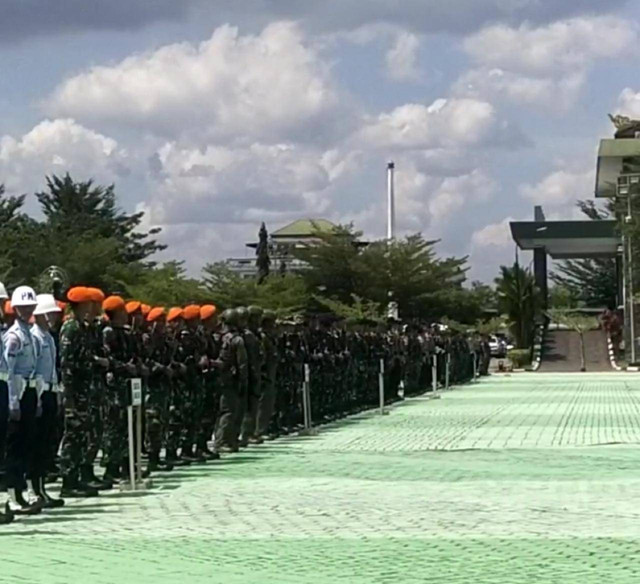 8.400 Pasukan TNI Polri Siap Amankan Kedatangan Jokowi di Kalbar ...