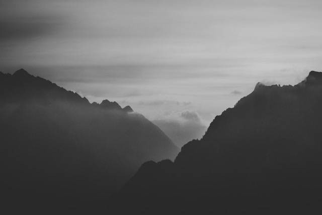 Tips Belajar Teknik Fotografi Hitam Putih. Foto Hanya Ilustrasi. Sumber Foto: Unsplash.com/Fabrizio Conti