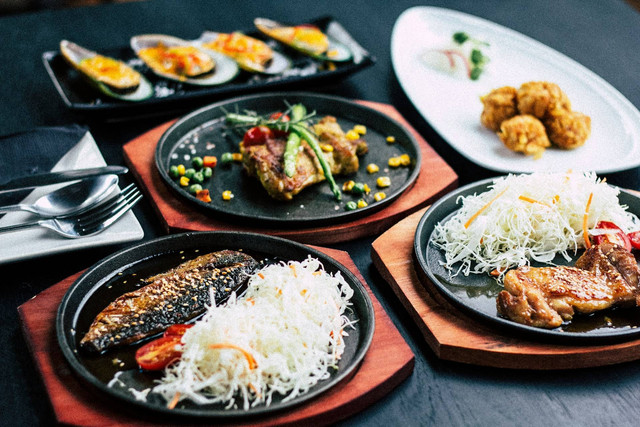 tempat makan halal di Kuta Bali. Foto hanya ilustrasi, bukan tempat sebenarnya. Sumber: Unsplash/mgg vitchakorn