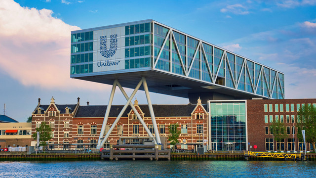 Gedung Unilever. Foto: Dmitry Rukhlenko/Shutterstock
