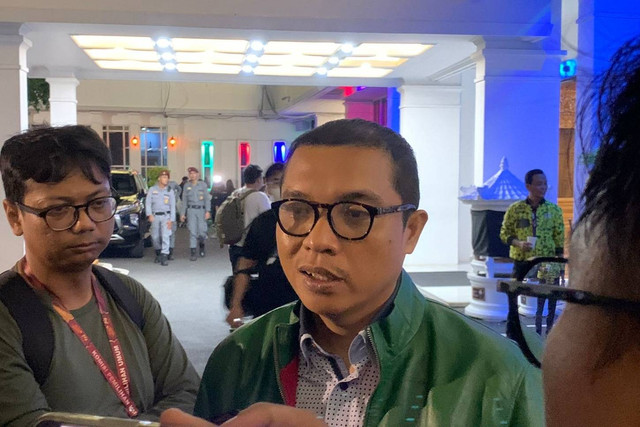 Ketua DPP PPP Achmad Baidowi atau Awiek di Kantor KPU RI, Jakarta pada Rabu (20/3/2024).  Foto: Luthfi Humam/kumparan