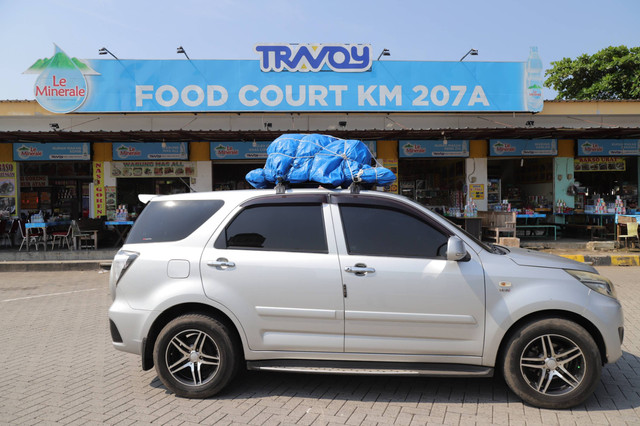 Food Court di Rest Area Tol Palimanan-Kanci (Palikanci) KM 207A, Rabu (20/3/2024).  Foto: Dicky Adam Sidiq/kumparan