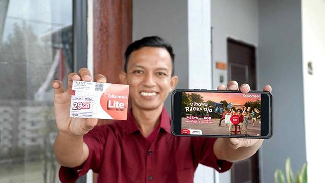Produk terbaru Telkomsel Lite yang dirancang khusus untuk segmen pekerja dan rumah tangga. (foto: istimewa)