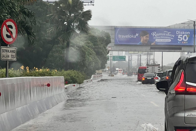 Kondisi di ruas Tol Sedyatmo arah Bandara Seoekarno-Hatta Jumat (22/3/2024). Foto: Jasa Marga