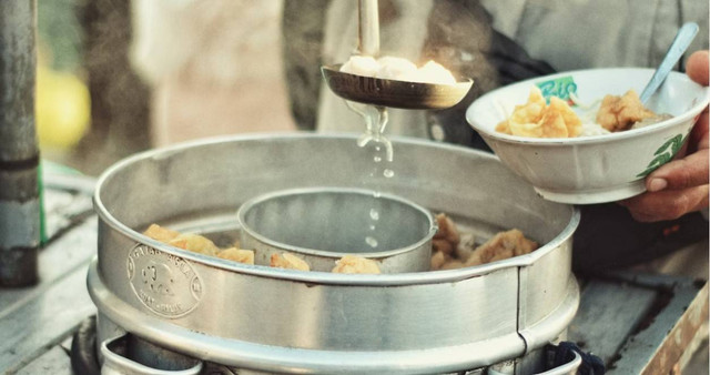 Cuanki enak di Cimahi. Foto hanyalah ilustrasi bukan tempat sebenarnya. Sumber: Unsplash/Azzadiva Sawungrana