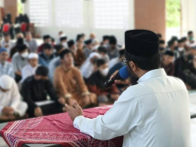 llustrasi khutbah Idul Fitri 2024. Foto: unsplash.com.