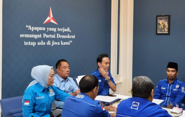 Rapat internal Partai Demokrat untuk membentuk tim penjaringan calon kepala daerah di Sumsel. (ist)