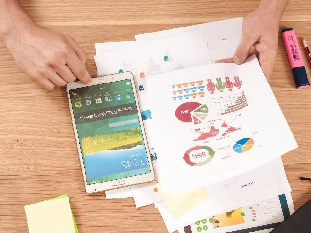 Ilustrasi data primer. Sumber: unsplash.com/FirmbeeCom.
