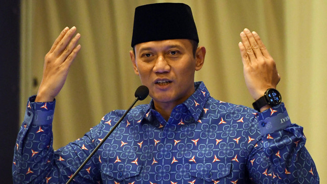 Ketua Umum Partai Demokrat Agus Harimurti Yudhoyono menyampaikan pidatonya dalam Silaturahmi dan Buka Bersama Partai Demokrat di Jakarta, Sabtu (23/3/2024). Foto: ANTARA FOTO/Aditya Pradana Putra