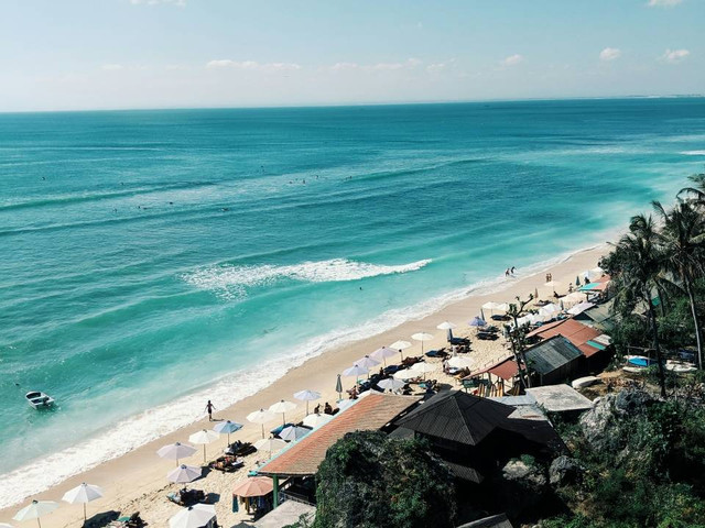 Sejarah Pantai Kuta Bali. Sumber: Unsplash/sebastian puskeiler