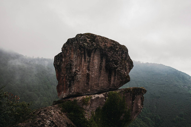 Ilustrasi Masa Pra-Sejarah di Indonesia. Sumber: Unsplash.com/Alp Duran