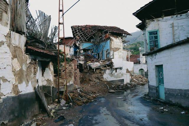 Doa ketika gempa bumi sesuai sunnah. Sumber: Pexels.com