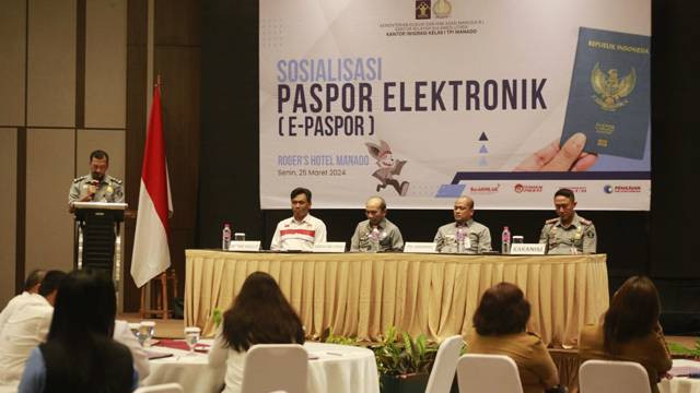 Kegiatan sosialisasi Paspor Elektronik atau E-Paspor yang digelar oleh Kantor Imigrasi Manado.