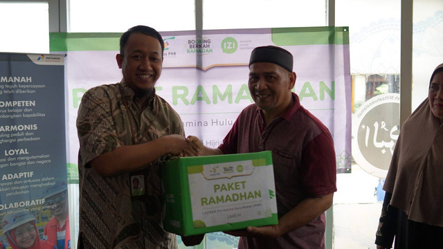 LAZNAS Pertamina Hulu Rokan & LAZNAS IZI Sinergi Dalam Penyaluran Paket Ramadan (1)
