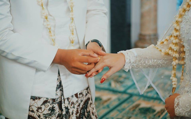 Ilustrasi tradisi pernikahan adat betawi. Sumber: Minhaz Box/pexels.com