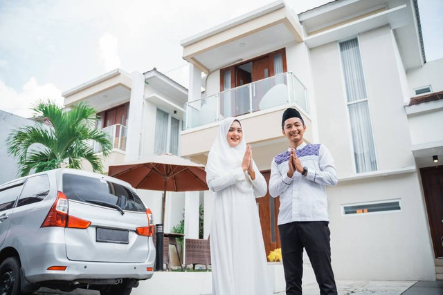 Ilustrasi beli rumah dengan KPR BRI. Foto: Shutterstock