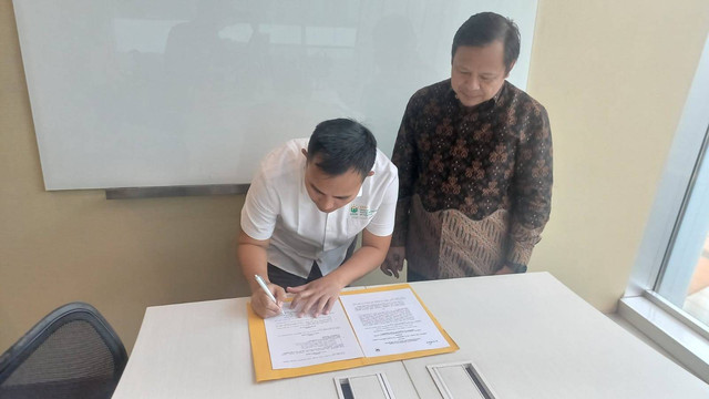 Penandatanganan kerja sama CT ARSA Foundation dengan Unusa. Foto: Humas Unusa