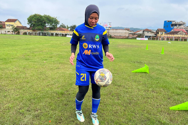 Pemain PON Jawa Barat, Tia Darti. Foto: Antika Fahira/kumparan