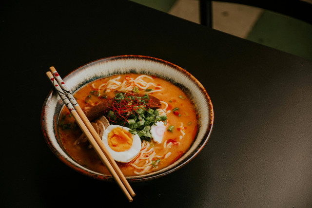 Ramen terenak di Jakarta, foto hanya ilustrasi, bukan tempat sebenarnya: Pexels/Amar Preciado