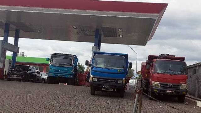 Salah satu SPBU di Kota Manado, Sulawesi Utara.