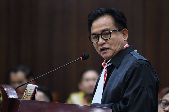 Ketua tim pembela paslon 02 Prabowo Subianto-Gibran Rakabuming Raka, Yusril Ihza Mahendra menyampaikan tanggapan atas gugatan terhadap kliennya saat sidang lanjutan sengketa hasil Pilpres 2024 di Mahkamah Konstitusi (MK), Jakarta, Kamis (28/3/2024). Foto: Aditya Pradana Putra/ANTARA FOTO