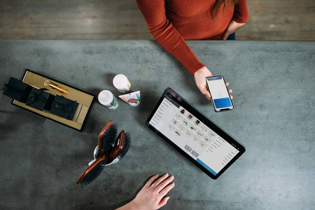 Ilustrasi Kode BCA ke DANA  Sumber Unsplash/Blake Wisz