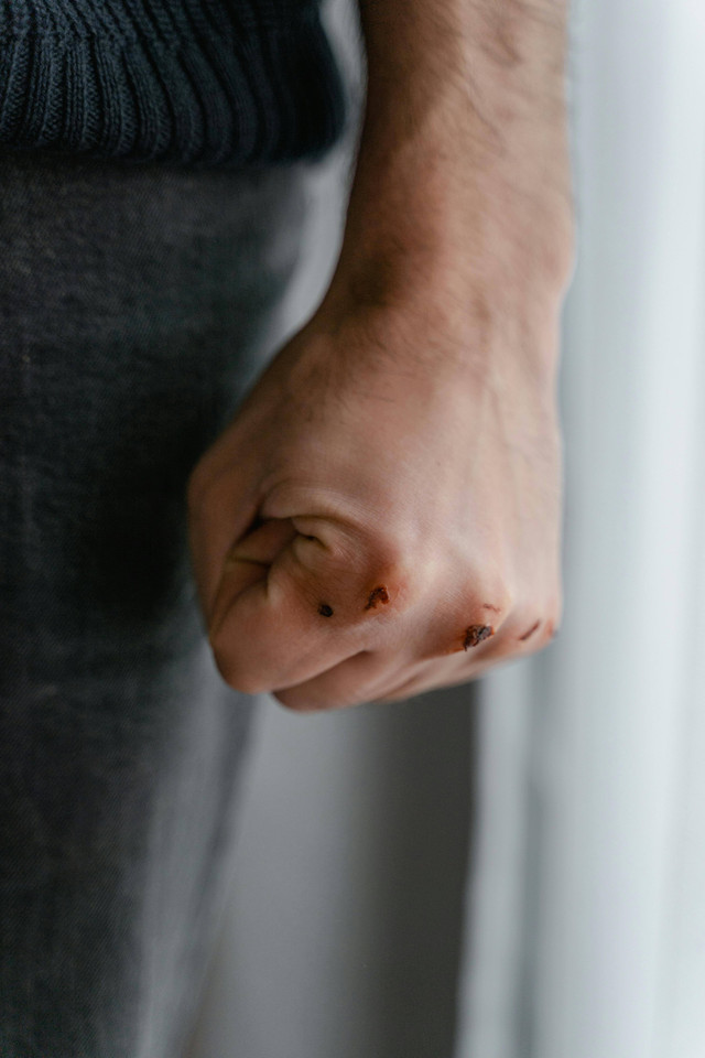 Ilustrasi perilaku agresif. Foto: Mart Production/Pexels