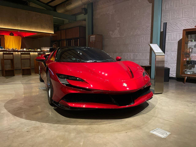 Ferrari SF90 di Jakarta. Foto: Sena Pratama/kumparan