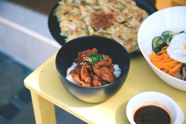 Makanan Jepang di Fatmawati. Foto Hanya Ilustrasi, Bukan Tempat Sebenarnya. Sumber Unsplash Ryan Kwok