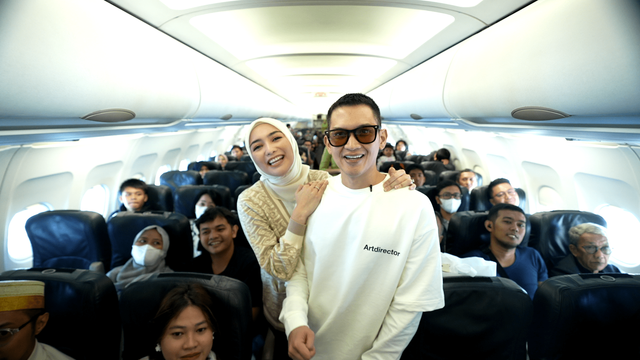 Kehadiran Citra Kirana dan Rezky Aditya di pesawat Citilink. Foto: Dok. kumparan