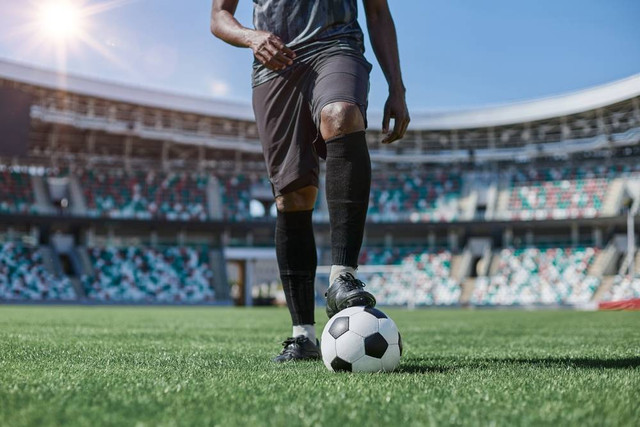 Ilustrasi pemain sepak bola. Foto: Shutterstock